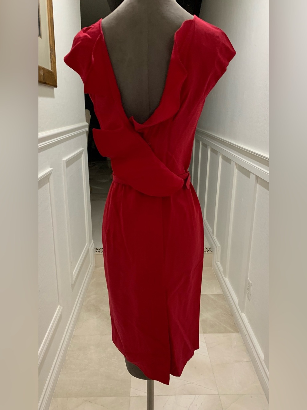OSCAR DE LA RENTA belted sheath  in red US 4